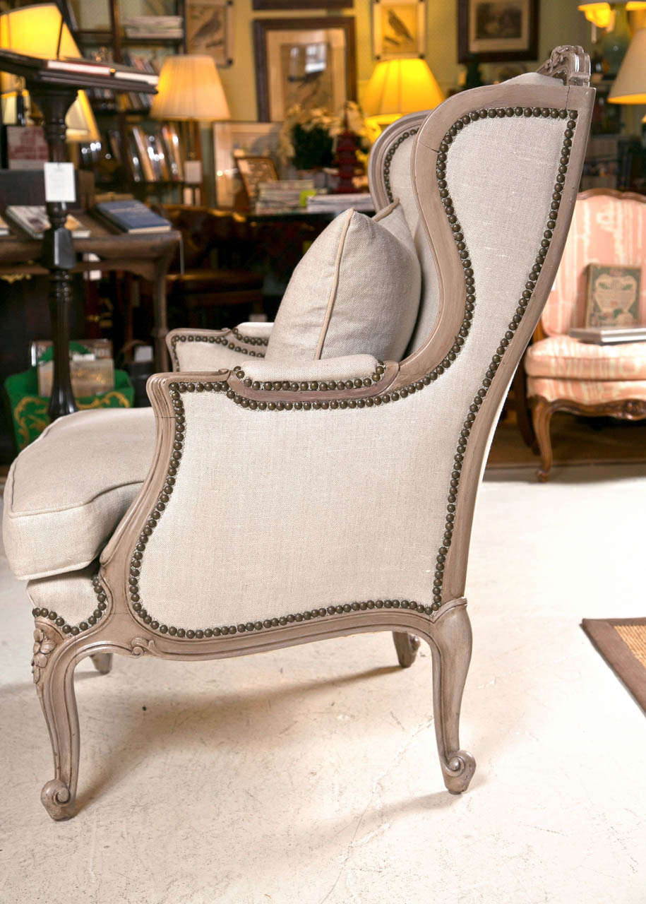 Pair of French Wingback Chairs In Linen Upholstery with Nail Heads In Excellent Condition In Stamford, CT