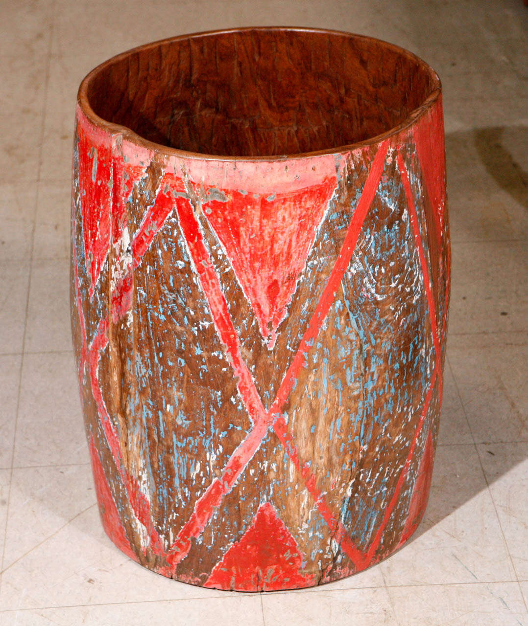 Antique Teak Drum Vessel In Good Condition In Culver City, CA