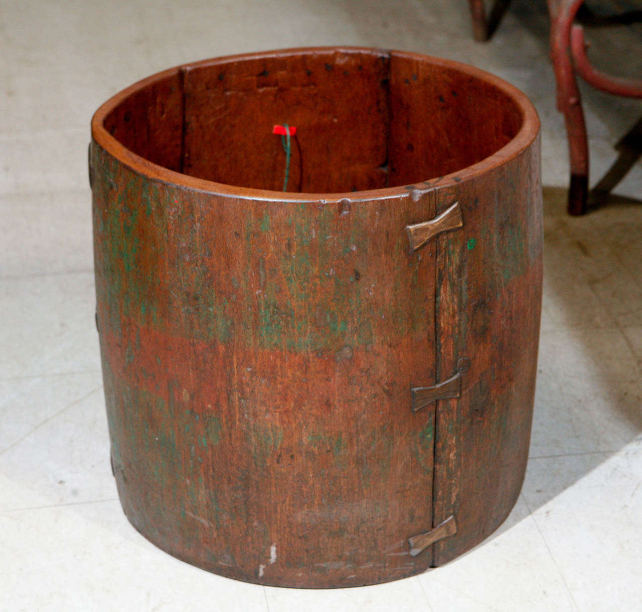 Cylindrical Antique Drum Vessel In Excellent Condition In Culver City, CA