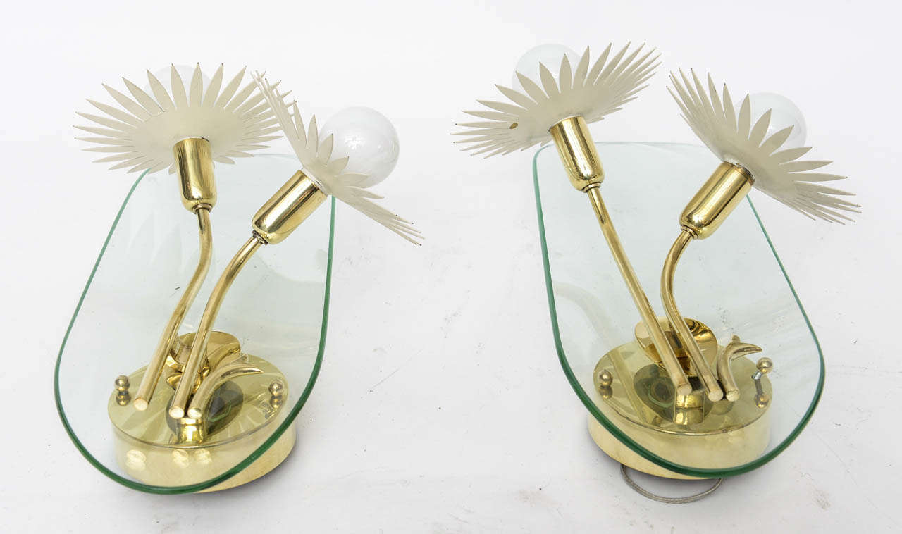 Mid-20th Century Pair of Italian Brass and Glass Wall Sconces in the Manner of Pietro Chiesa