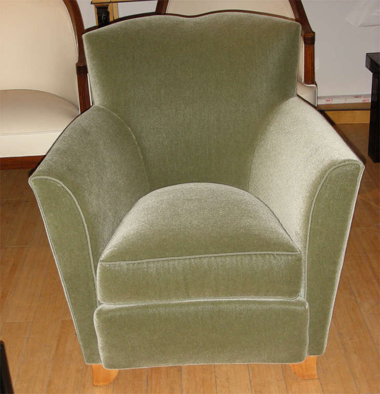 Dominique Mohair Velvet Chair In Good Condition For Sale In Paris, ile de france