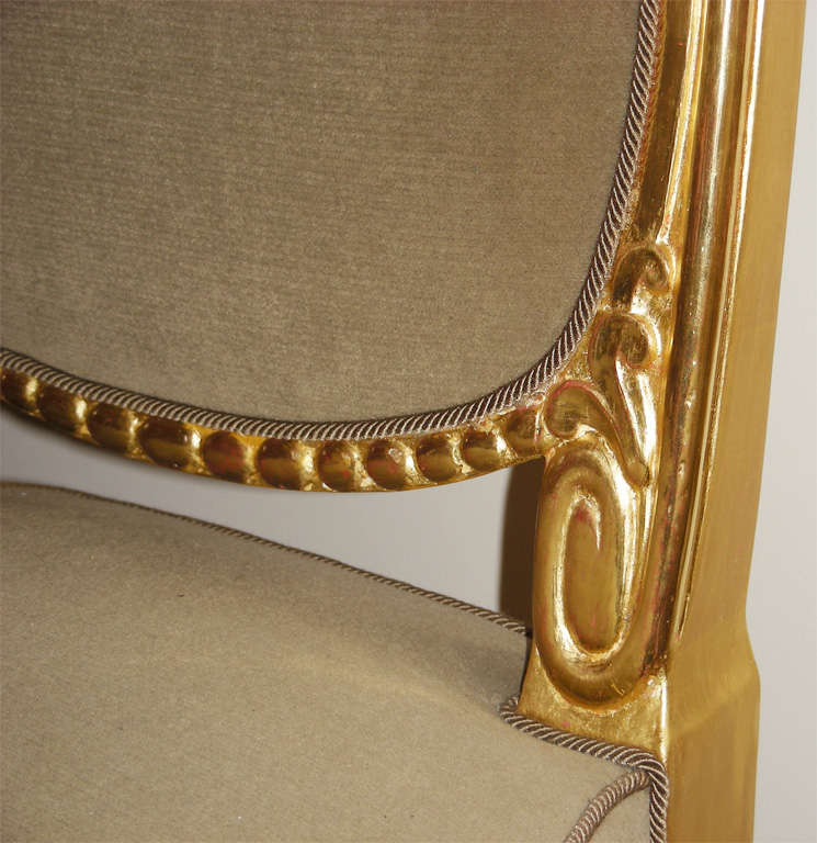 Pair of Gilded Chairs by Paul Follot In Excellent Condition For Sale In Paris, ile de france