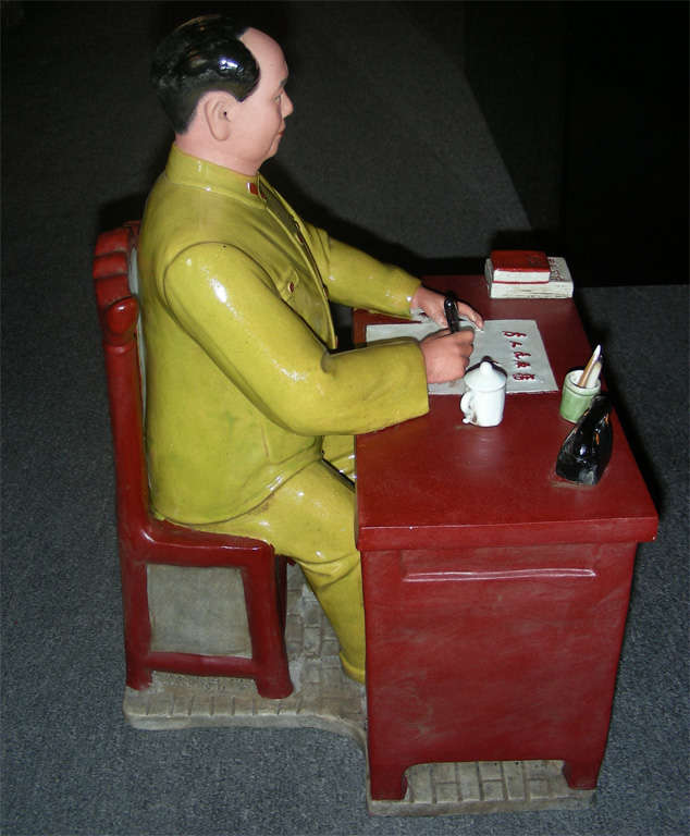 Mid-20th Century 1960s Ceramic Statuette of Mao Tse Tung