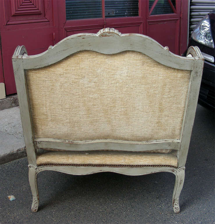 Large 1900-1920 Louis XV STyle Winged Armchair For Sale 4