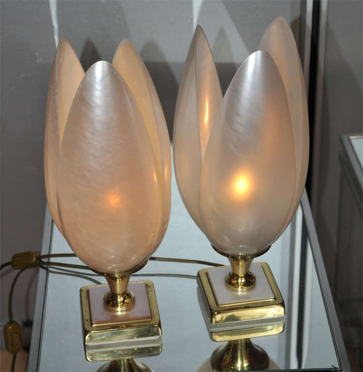 Two 1970s lamps in brass and plexiglass.