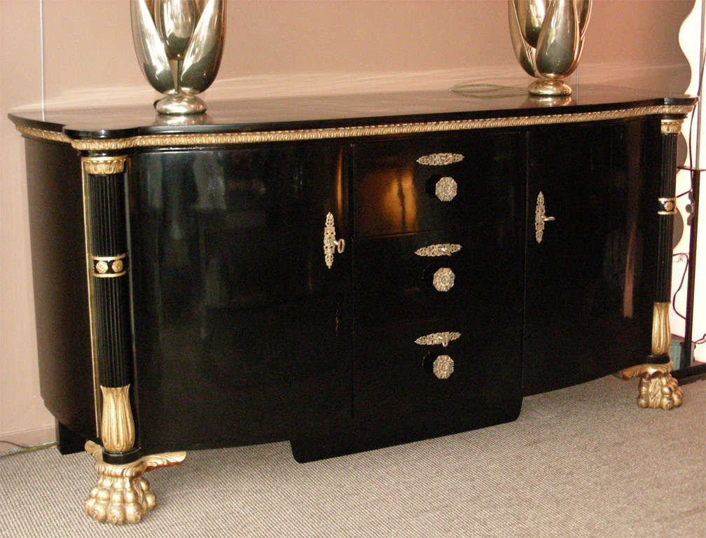 1940s Italian Black Lacquered Commode For Sale 4