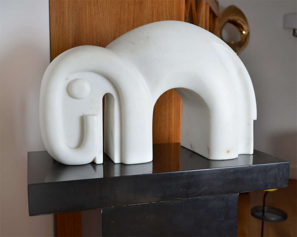 Important Marble Sculpture of Elephant by Franco Adami In Excellent Condition In Paris, FR