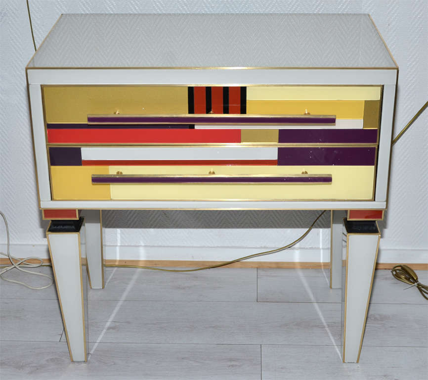 Commode with Different Colors of Mirror and Two Drawers