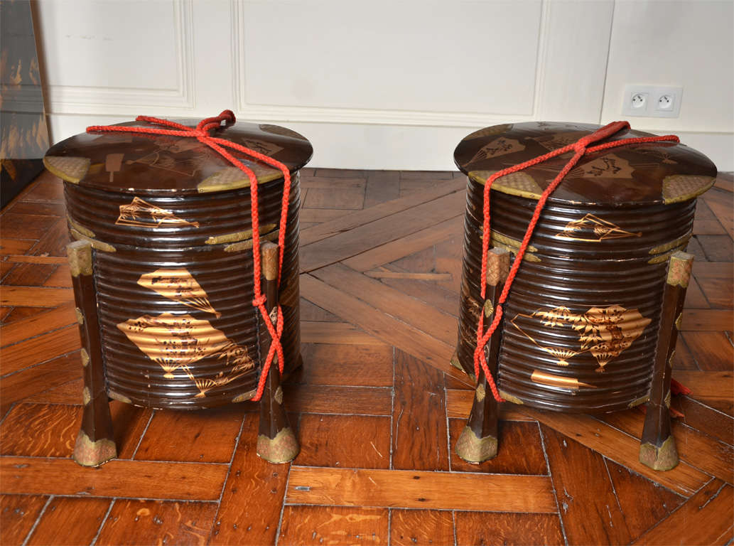 A Pair Of Japanese Lacquer  'hakko Bako' Boxes And Covers  Edo Period In Good Condition For Sale In Paris, ile de france