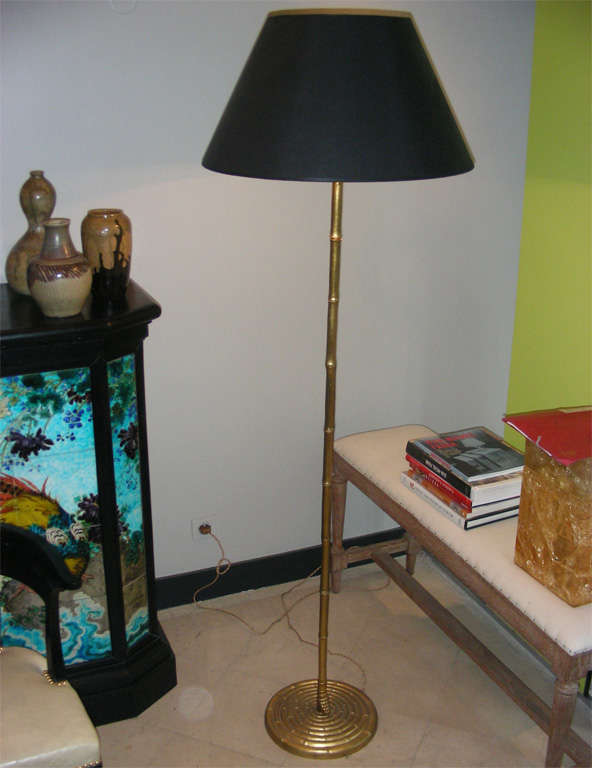 1940-1950 floor lamp by Maison Ramsmay, bamboo shaped, with three lights. Diameter of shape 55 cm. Base diameter is given below.
Heavy and quality.