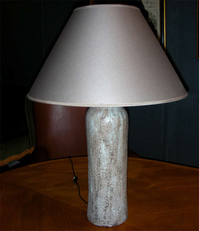 1950-1960 ceramic lamp, with new fabric shade made to order of 45 cm. diameter.