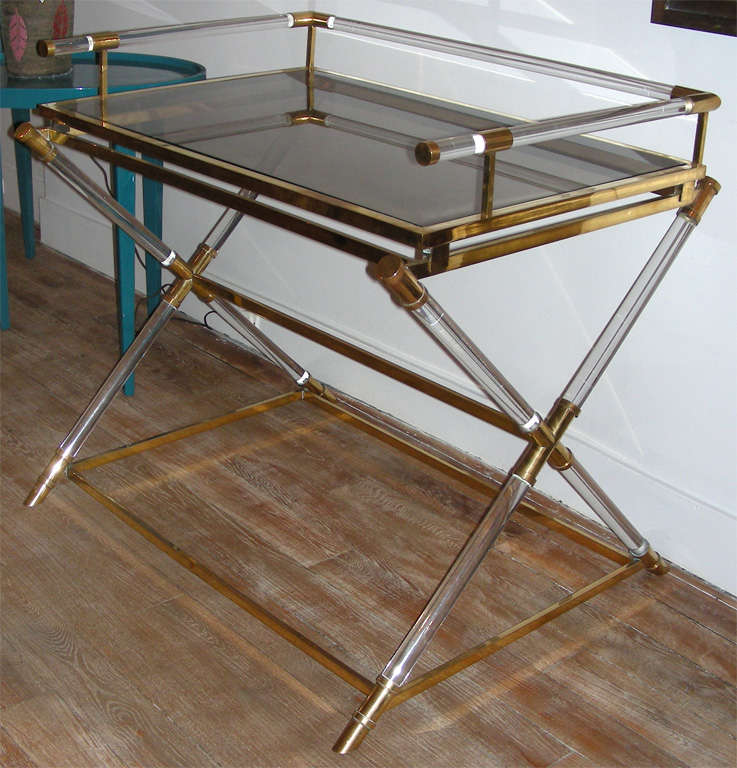 An unusual drinks console
