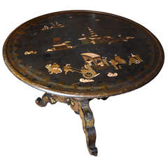 Beautiful Tripod Gueridon Table With A Chinese Scenery