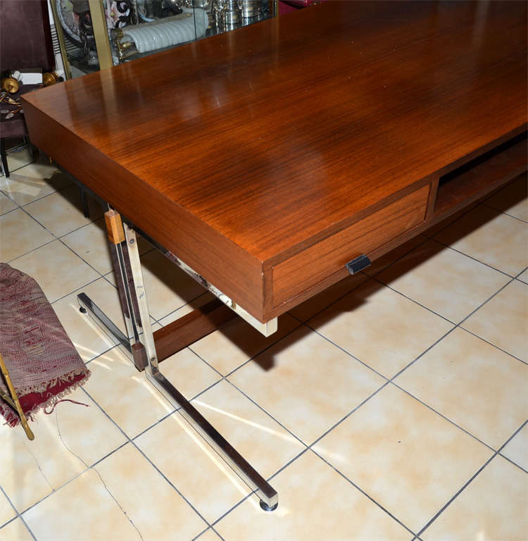 Palmwood Large 1960s Desk by Florence Knoll For Sale