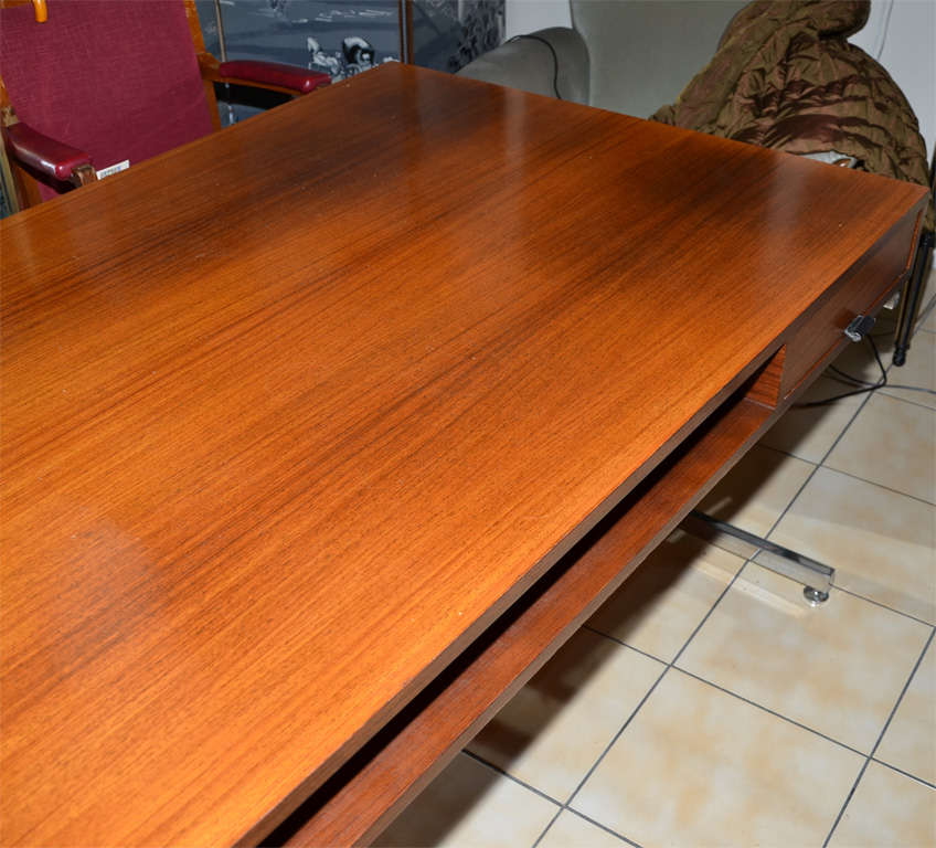 Large 1960s Desk by Florence Knoll For Sale 1