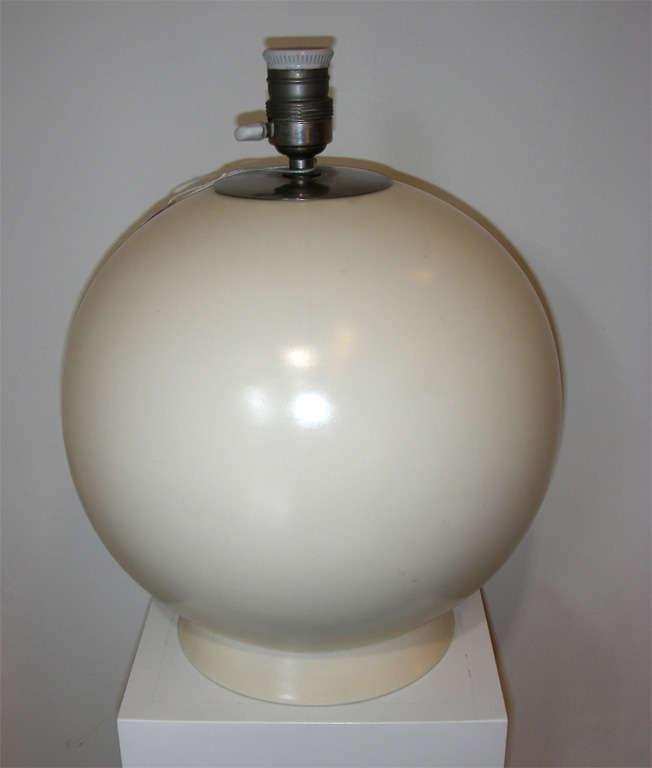 a rare M.L Baugniet ceramic lamp. Circa 1935.