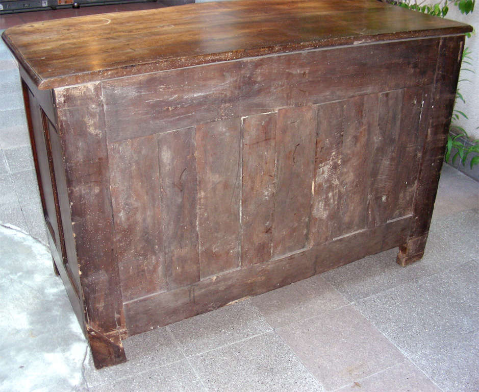 Commode in Chestnut 18th Century with Three Large Drawers 6