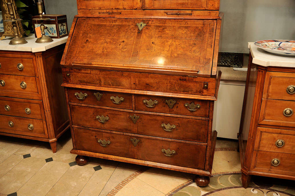 William And Mary Walnut Secretary Desk At 1stdibs English William And Mary Walnut Secretary Desk For