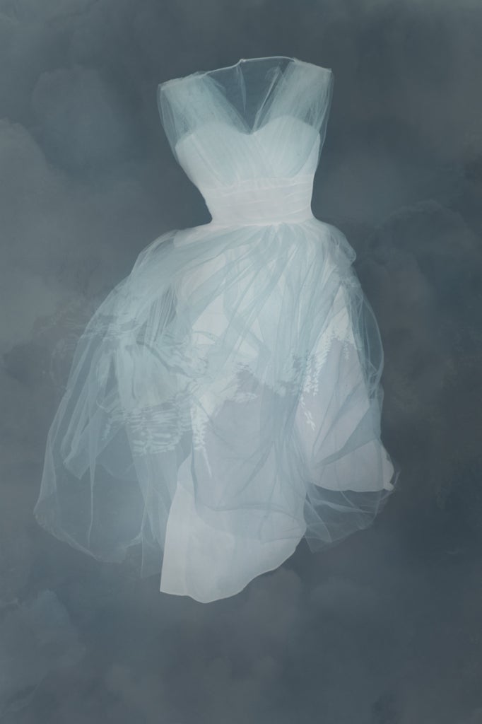 Color Photograph de Rosanne Olson - Sanctum