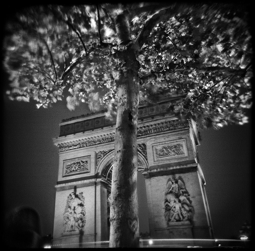 Thomas Michael Alleman Black and White Photograph - Arc de Triomphe, Paris