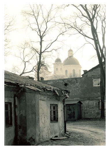 Roman Loranc Landscape Photograph - Courtyard with Winter Trees