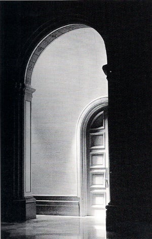 Black and White Photograph Rod Dresser - Porte, Mission Dolores, San Francisco, Californie