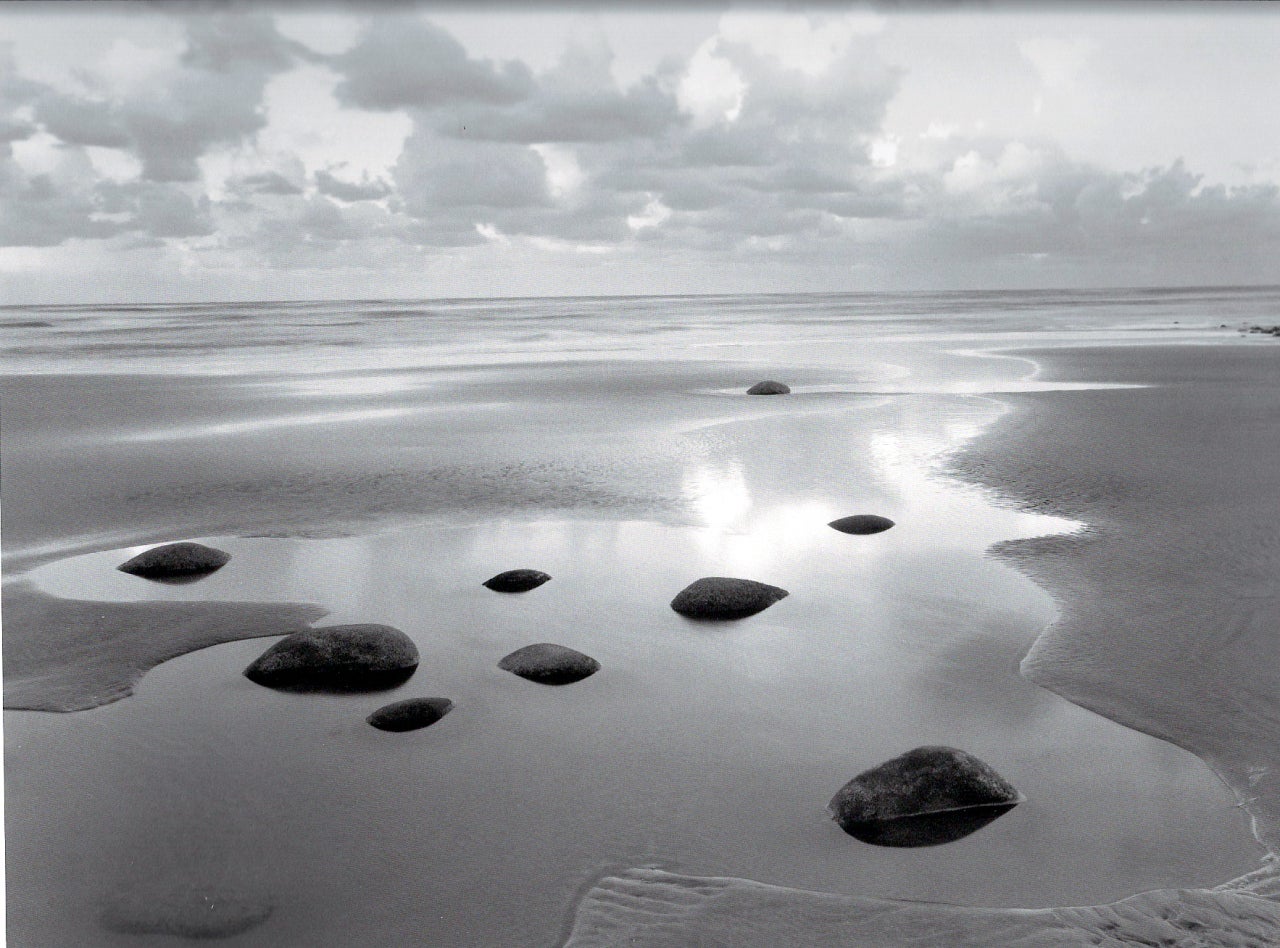 Chip Hooper Black and White Photograph – Abendmitte, Tasman Sea