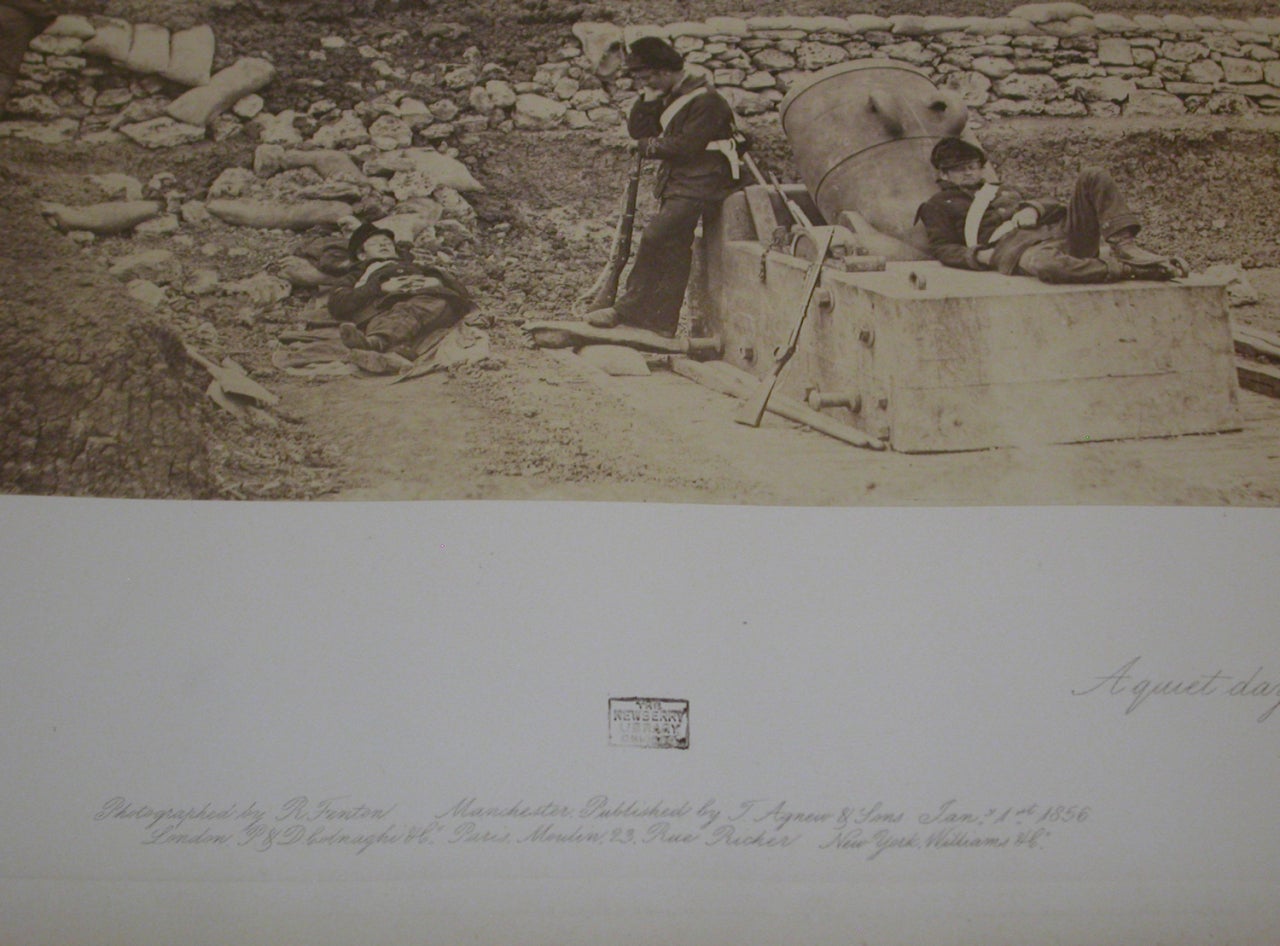 Una giornata tranquilla nella batteria di mortai - Photograph di Roger Fenton