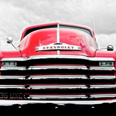 Roter Chevy in Rot