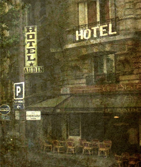 Dale Johnson Color Photograph – Hotel Audin I, Paris