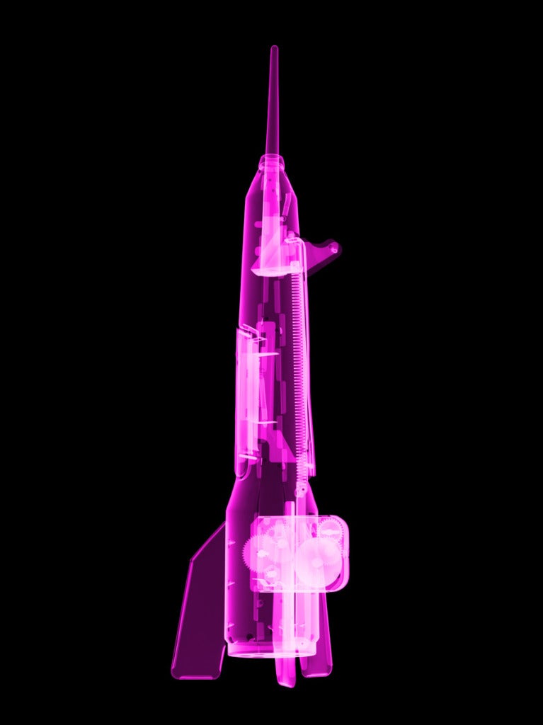 Nick Veasey Abstract Photograph - Rocket