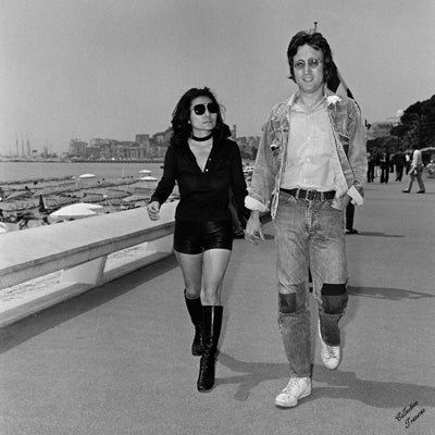 Auguste Traverso (Traverso Family Archives) Black and White Photograph - John Lennon & Yoko Ono (Cannes Festival Series)