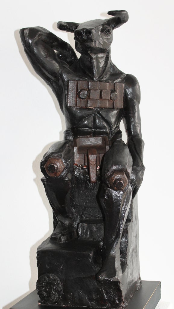 Minotaure – Sculpture von Mariko