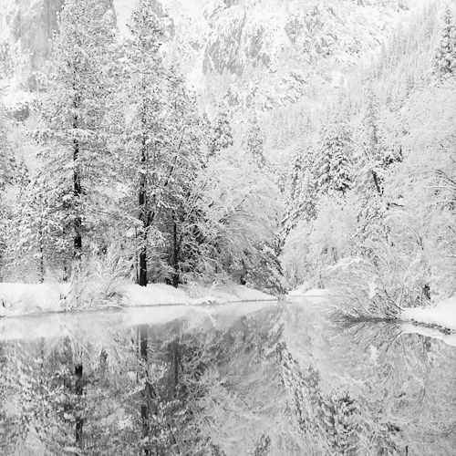 Reflections recouvertes de neige