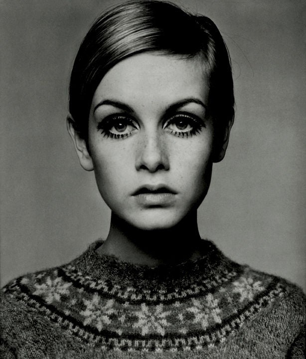 Twiggy - Photograph by Barry Lategan