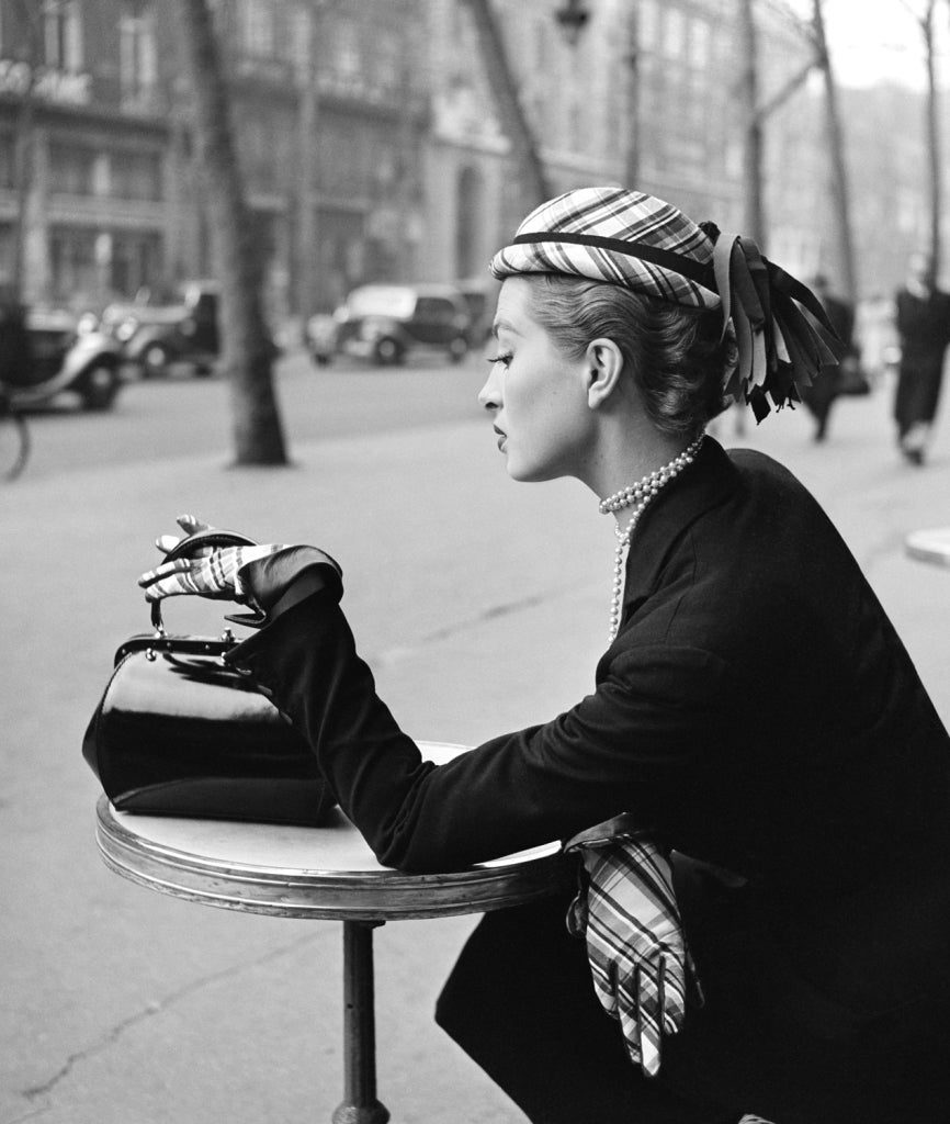 Georges Dambier Black and White Photograph - Capucine Café de la Paix 