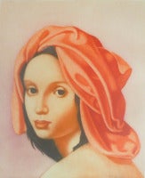 Frau mit einem orangefarbenen Turban