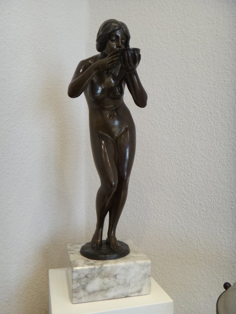 Bronze « Die Trinkende » de Victor Heinrich Seifert, 1922
