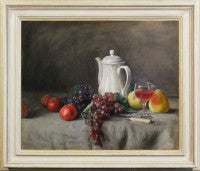 Vintage The white coffee pot, with fruit and wine