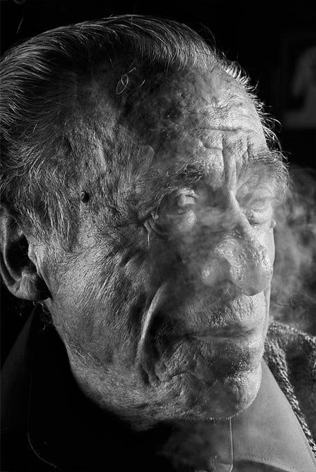 Gottfried Helnwein Portrait Photograph – Charles Bukowski 3