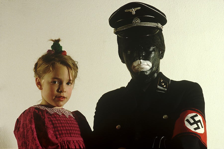 Gottfried Helnwein Color Photograph – Sol Niger