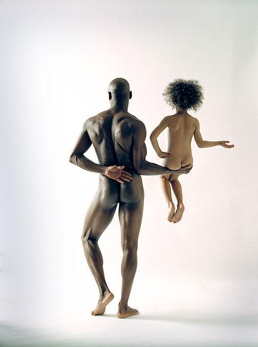 Mani & Isa - Photograph de Andreas H. Bitesnich