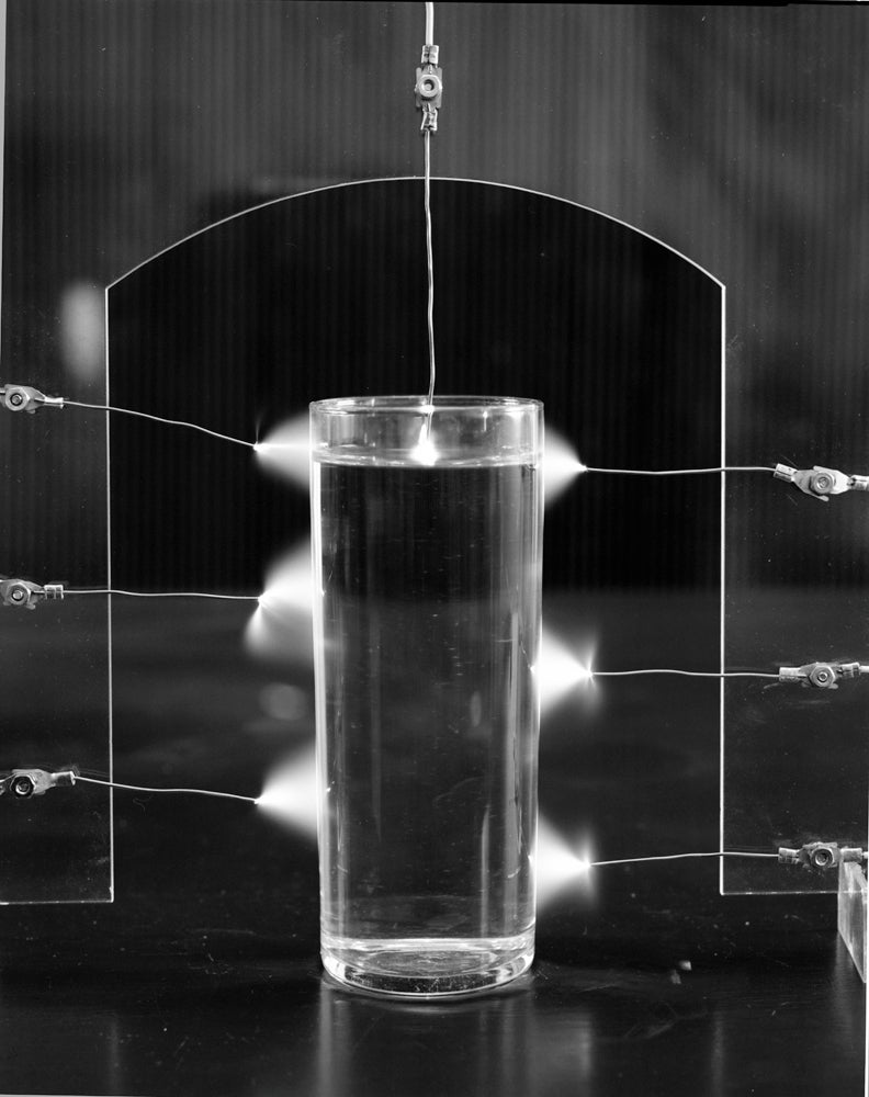 David Goldes Abstract Photograph – Air, Glas, Wasser, Luft