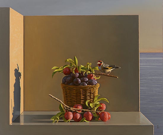 David Ligare Still-Life Painting - Still Life with Plums and Goldfinch (Aparchai)
