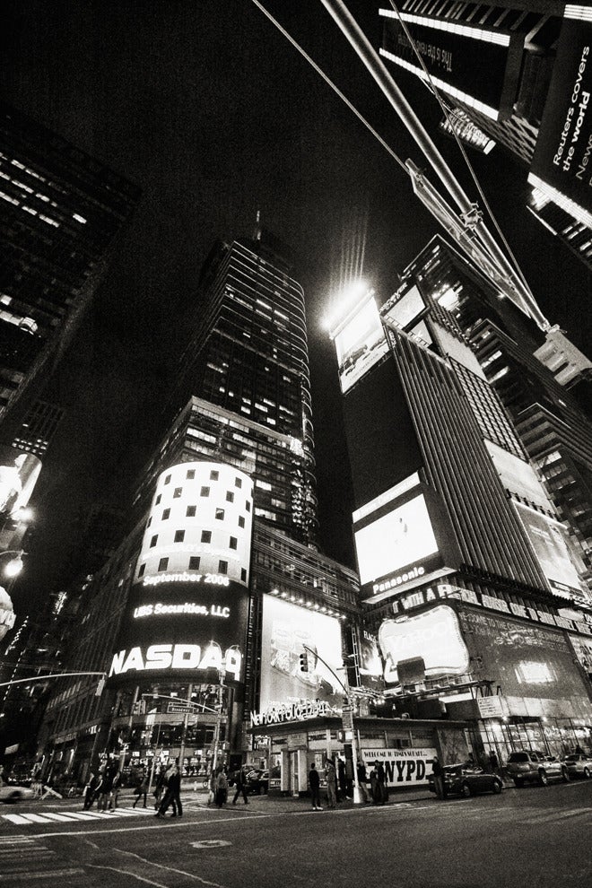Alejandro Cerutti Black and White Photograph - I Love New York - NYC 2