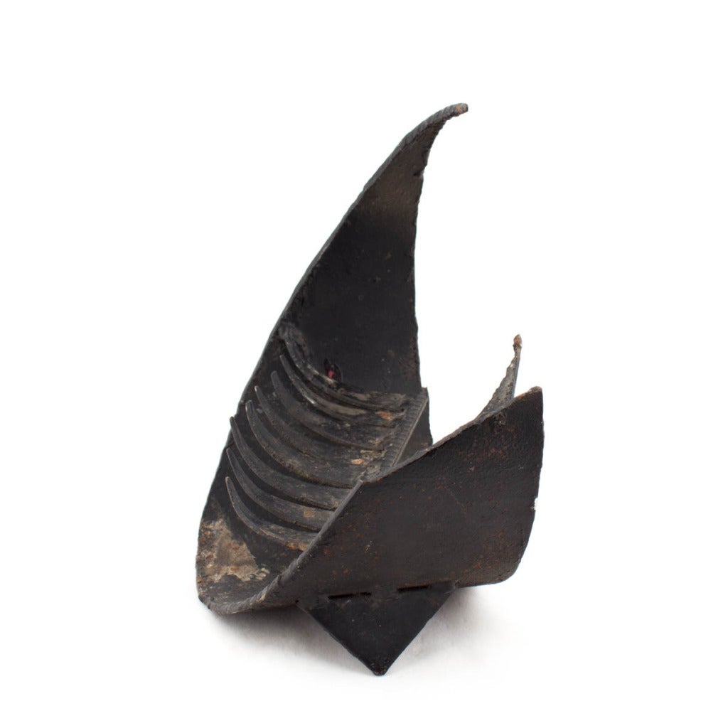 UNTITLED (CIRCULAR HAND FORGED IRON SCULPTURE)