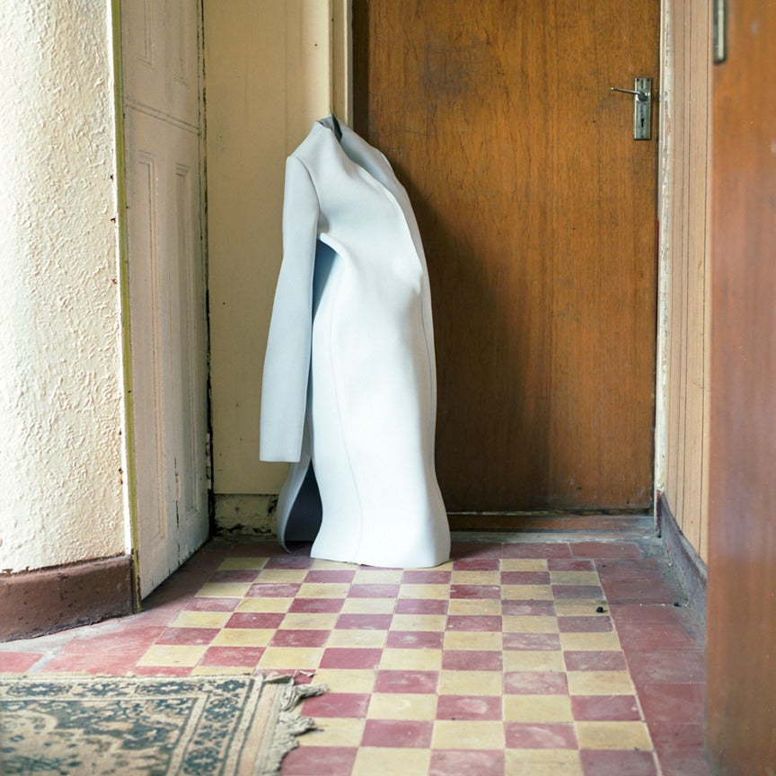 Ohne Titel #405 – Photograph von Hellen van Meene