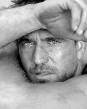 Mel Gibson & Gibson, Los Angeles - Photograph di Herb Ritts