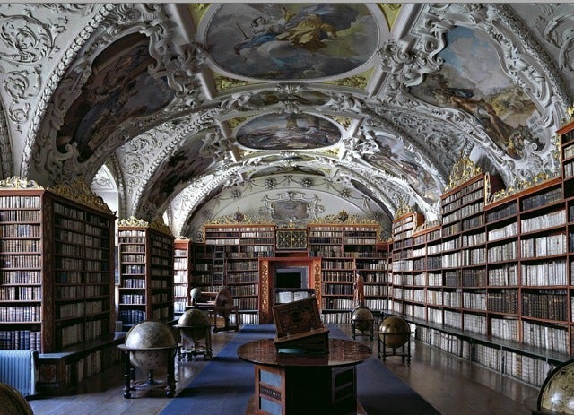 Biblioteca di Strahov, Praga - Photograph by Massimo Listri
