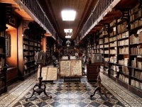 Antique Biblioteca S. Francisco, Lima